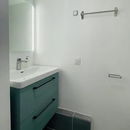 Eclat St N3, Duplex - Moderne - Wifi - Clim- Proche Vienne * Saint-Romain-en-Gal