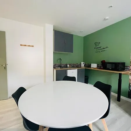 Eclat St N3, Duplex - Moderne - Wifi - Clim- Proche Vienne *